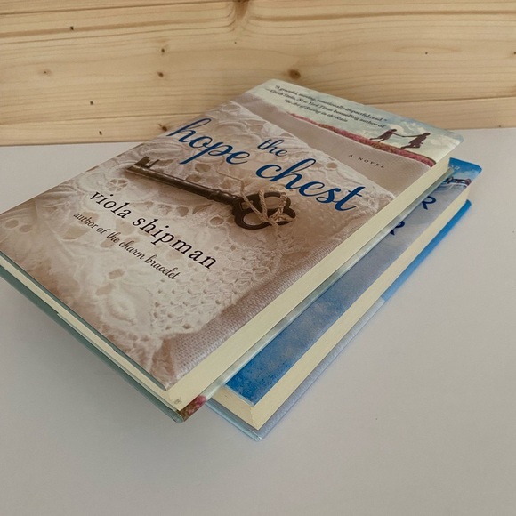 BEST SELLING Author Hardcover Novel Bundle 2 Must-Read Books Weiner & Shipman - Picture 7 of 8